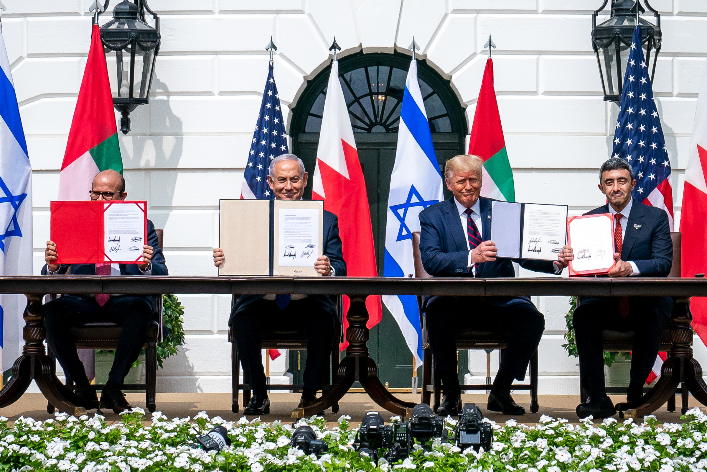 Garantia americana no Golfo formalizada pelos Acordos de Abraão, assinados pelo Bahrein, Israel e Emirados na Casa Branca.