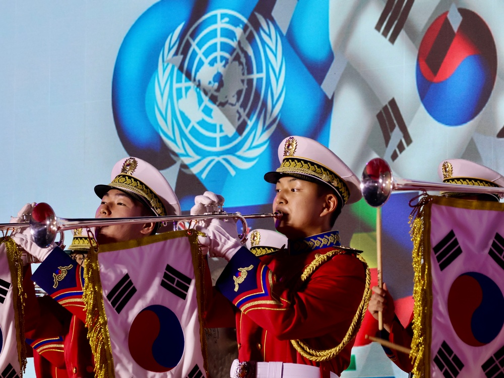 Cerimónia em Goyang assinala o 72.º aniversário do armistício da Coreia