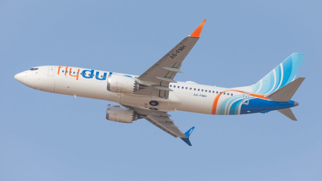 Boeing 737 MAX 8 da FlyDubai em Telavive, numa fotografia de arquivo de 2021
